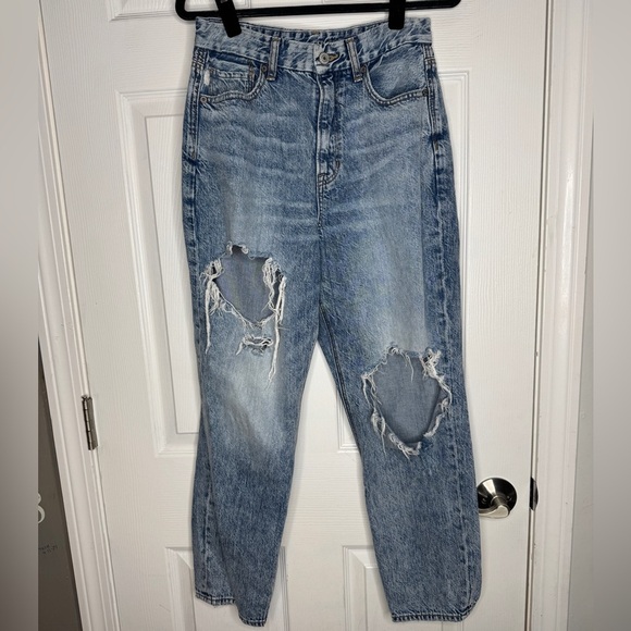 AMERICAN EAGLE Curvy Mom Jeans Acid Washed Distressed Size 6 - Picture 1 of 5